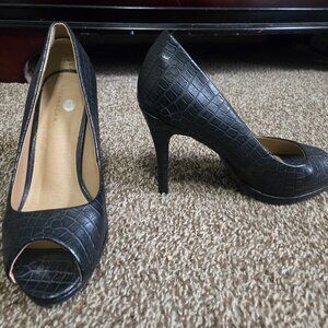 Black River Berry Heels